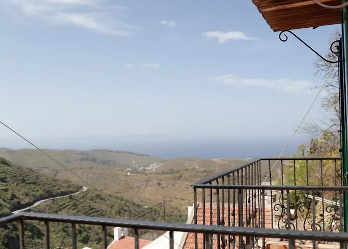 House Above The Castle Ioulis