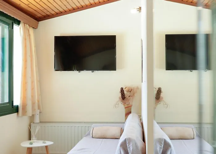 Vakantiehuis House Above The Castle Ioulis