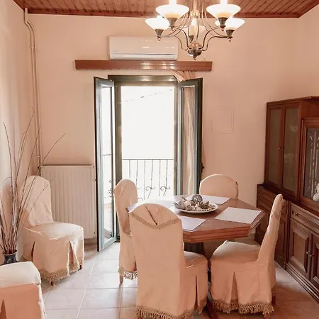 House Above The Castle Holiday home Ioulis